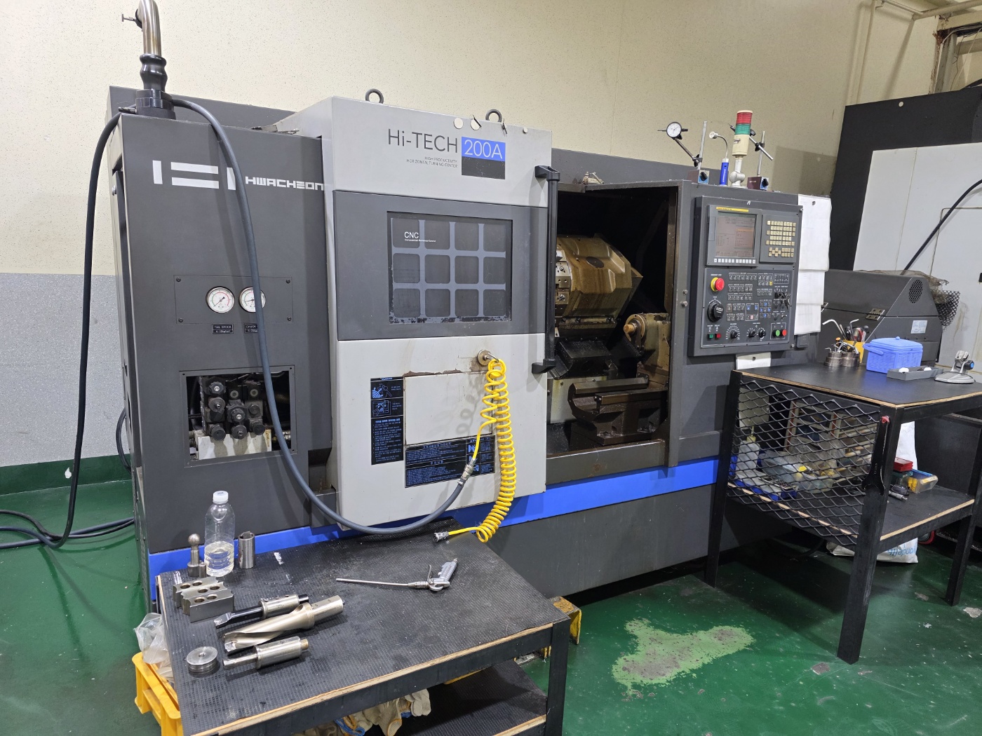 화천CNC선반  HI-TECH200A